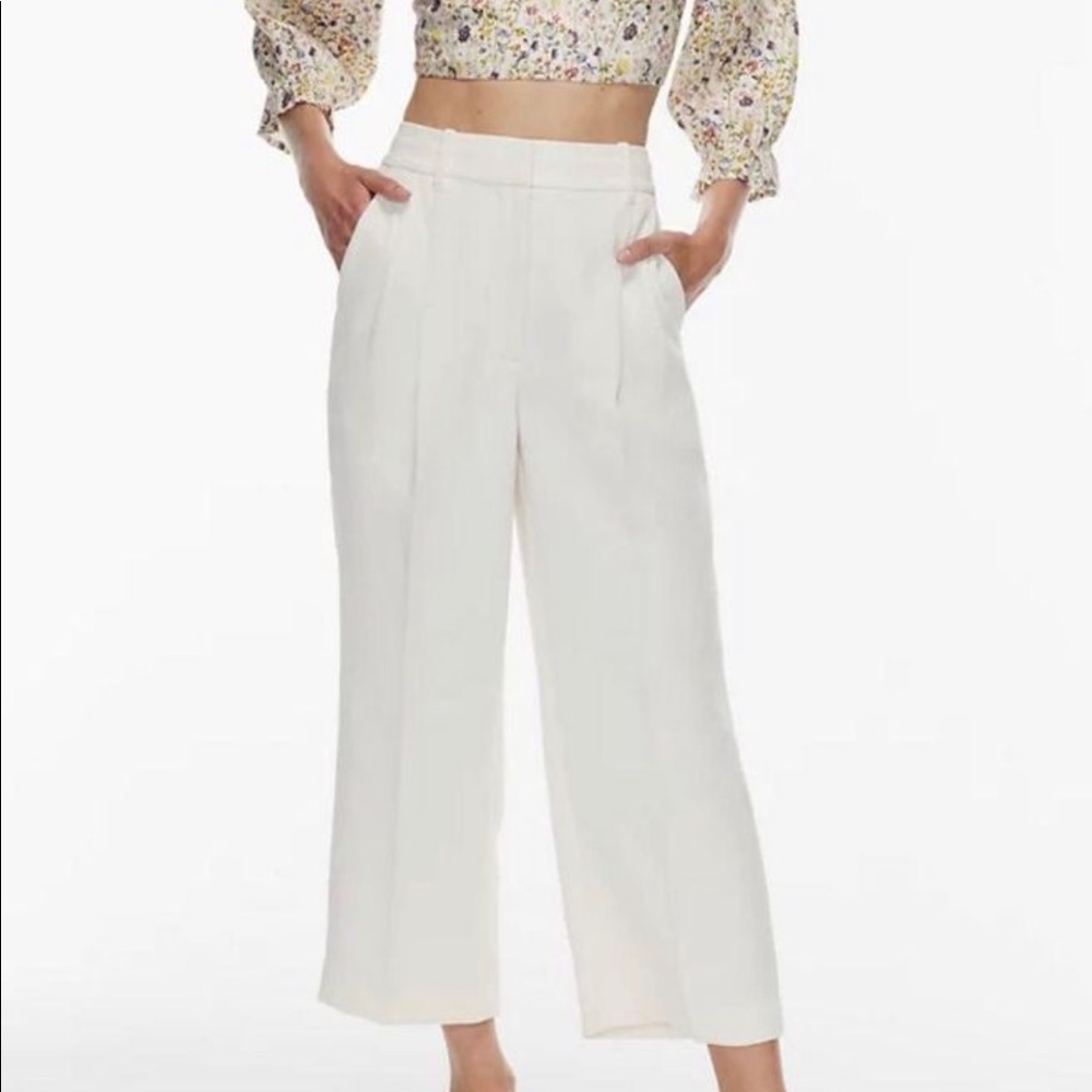 Aritzia effortless Cropped Pants